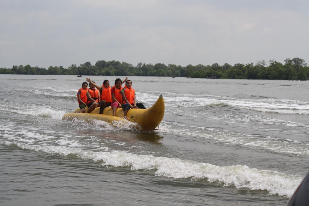 Siba Island Resort Medan Buitenkant foto